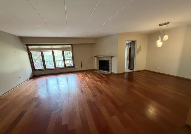 Listing Photo 4 - Condo for sale in building located at 17242 Ridgeland Ave, Tinley Park, IL 60477 - Unit #1N