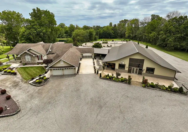 Photo 1 of Single family home for sale at 4600 Ava Rd, Murphysboro, IL 62966 | MLS# 12725923 | Listing updated on 2026-08-16