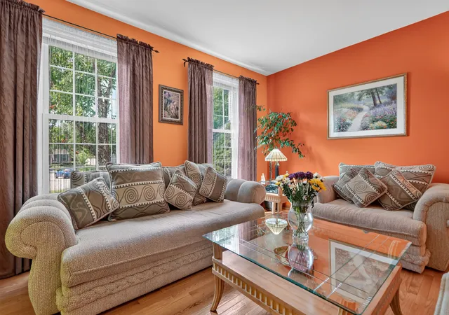 Photo 4 of Sale Pending at 531 Springwood Ave, East Dundee, IL 60118 | MLS# 12725952 | Listing updated on 2026-09-04