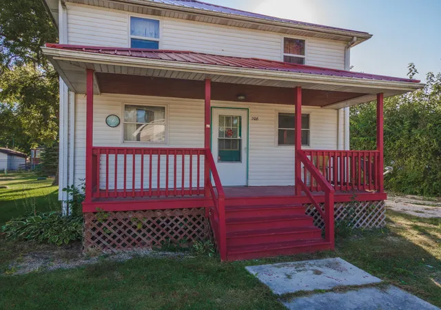 2nd image of 208 N Main St, Dana, IL 61321 | MLS# 12725971
