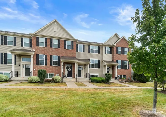 Photo 1 of Townhouse for sale at 513 Creek Dr, Oswego, IL 60543 | MLS# 12725991 | Listing updated on 2026-09-25