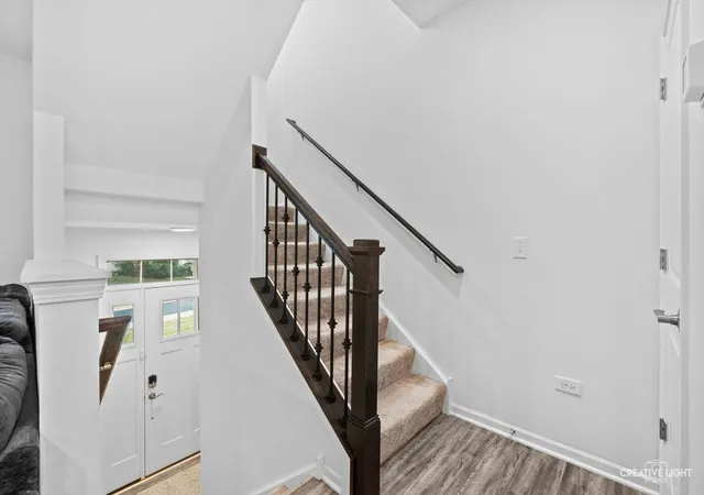 Photo 3 of Townhouse for sale at 513 Creek Dr, Oswego, IL 60543 | MLS# 12725991 | Listing updated on 2026-09-25
