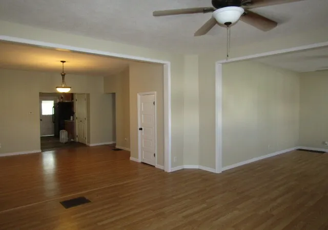 Photo 4 of Single family home for sale at 111 N Columbus St, Golconda, IL 62938 | MLS# 12725992 | Listing updated on 2026-08-12