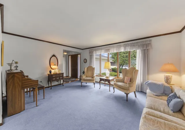 Photo 3 of Sale Pending at 15213 Woodmar Dr, Orland Park, IL 60462 | MLS# 12726021 | Listing updated on 2026-09-19