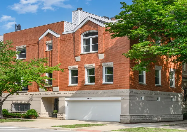 Photo 1 of Sale Pending at 1434 W Belden Ave, Chicago, IL 60614 | MLS# 12726022 | Listing updated on 2026-09-03