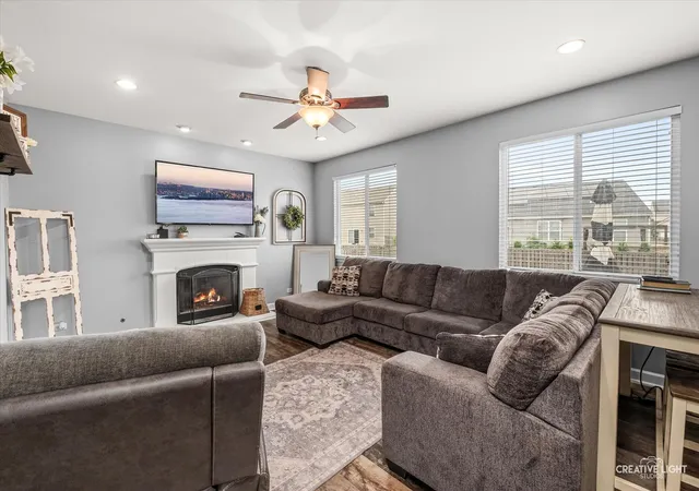 5th image of 2107 Waterbury Dr, Joliet, IL 60431 | MLS# 12726029
