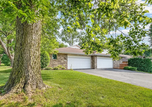 Photo 1 of Townhouse for sale at 6616 Sandalwood Close, Rockford, IL 61108 | MLS# 12726044 | Listing updated on 2026-08-12