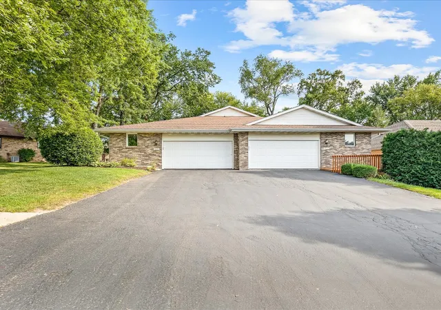 Photo 2 of Townhouse for sale at 6616 Sandalwood Close, Rockford, IL 61108 | MLS# 12726044 | Listing updated on 2026-08-12