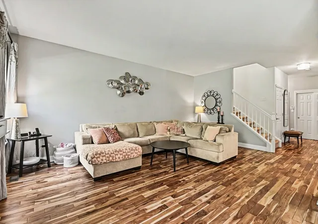 Photo 3 of Townhouse for sale at 1102 Iron Horse Ct, Elgin, IL 60124 | MLS# 12726045 | Listing updated on 2026-09-30