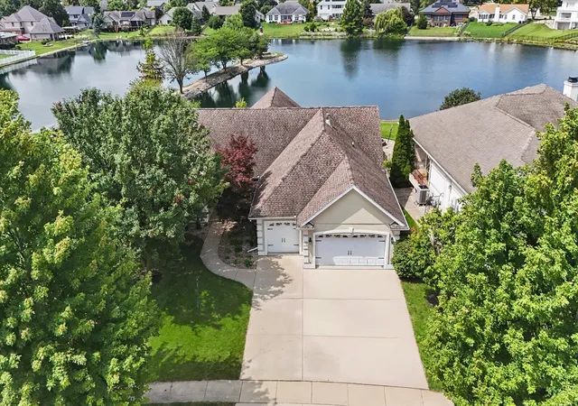5th image of 3009 Beringer Cir, Urbana, IL 61802 | MLS# 12726145