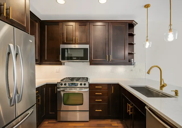 Photo 2 of Sale Pending at 3946 N Ravenswood Ave #607, Chicago, IL 60613 | MLS# 12726188 | Listing updated on 2026-09-05