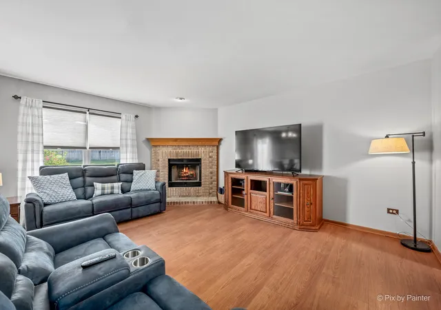 Photo 3 of Townhouse for sale at 5613 W Von Ave #C, Monee, IL 60449 | MLS# 12726201 | Listing updated on 2026-08-13