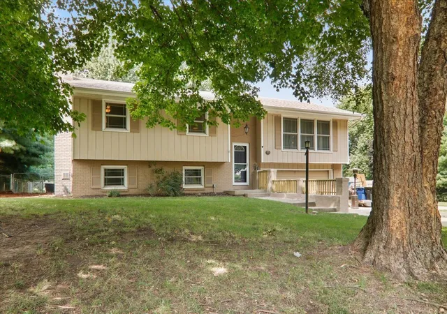 2nd image of 18864 Pioneer St, Bloomington, IL 61705 | MLS# 12726229