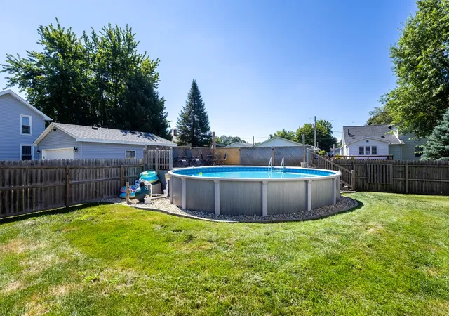 Photo 32 of Sale Pending at 307 E Main St, Atkinson, IL 61235 | MLS# 12726231 | Listing updated on 2026-08-13