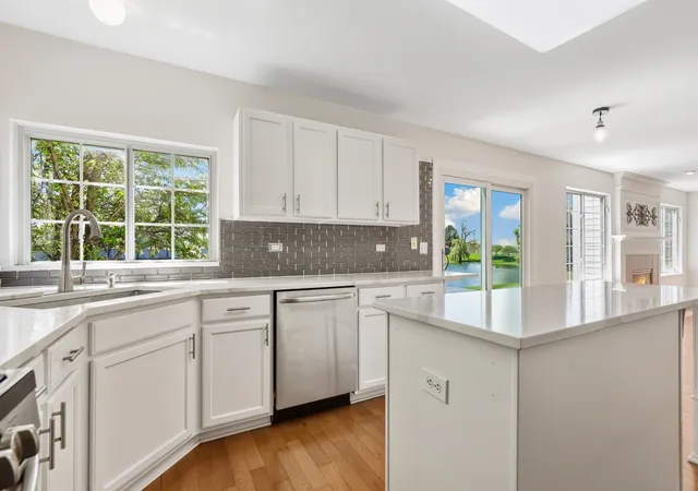 Photo 4 of Sale Pending at 1704 Charlotte Cir, Naperville, IL 60564 | MLS# 12726267 | Listing updated on 2026-09-22