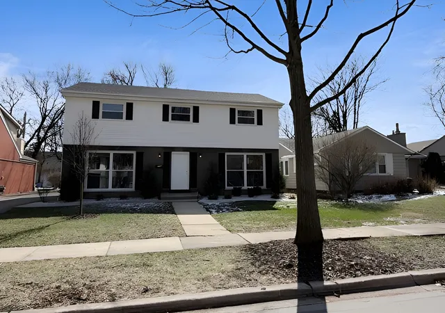 1st image of 2052 Collett Ln, Flossmoor, IL 60422 | MLS# 12726293