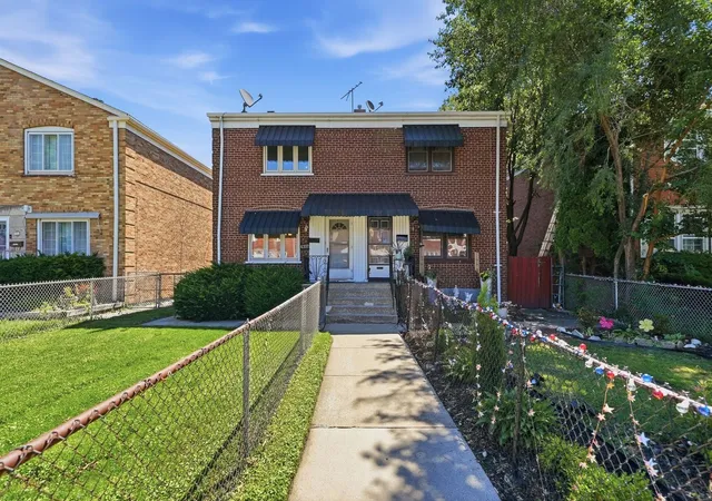 2nd image of 6337 S Lorel Ave #1, Chicago, IL 60638 | MLS# 12726305