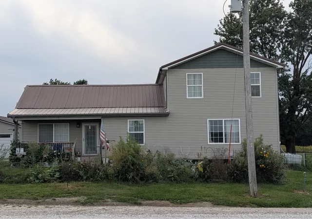 Photo 2 of Single family home for sale at 2151 E 1700th Street, Coatsburg, IL 62325 | MLS# 12726314 | Listing updated on 2026-10-07