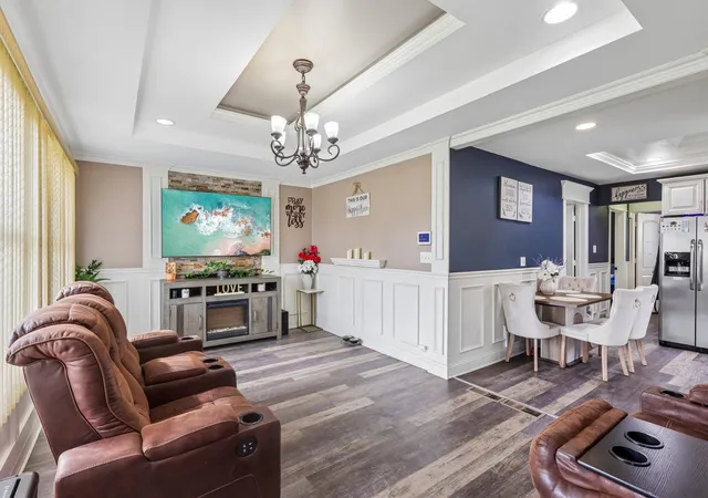 Photo 2 of Sale Pending at 4730 S Lamon Ave, Chicago, IL 60638 | MLS# 12726318 | Listing updated on 2026-09-12