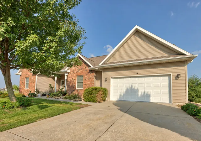 2nd image of 4397 Renaissance Dr, Normal, IL 61761 | MLS# 12726347
