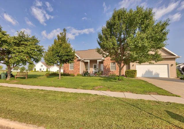 3rd image of 4397 Renaissance Dr, Normal, IL 61761 | MLS# 12726347
