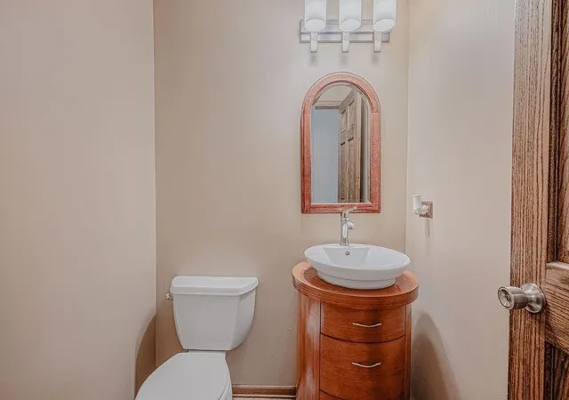 Photo 4 of Single family home for sale at 3906 Sedge St, Zion, IL 60099 | MLS# 12726361 | Listing updated on 2026-10-06