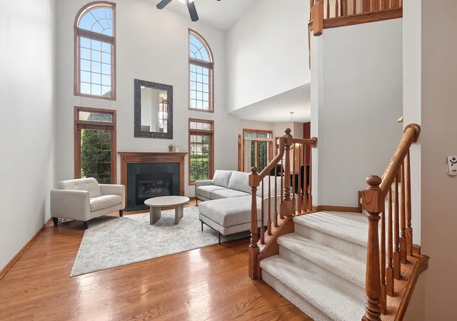 3rd image of 11156 Karen Dr, Orland Park, IL 60467 | MLS# 12726397