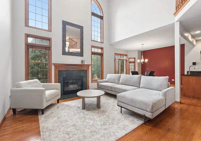 4th image of 11156 Karen Dr, Orland Park, IL 60467 | MLS# 12726397