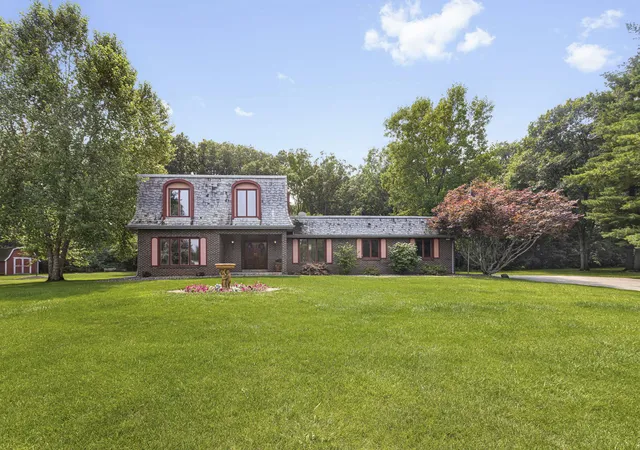 Photo 1 of Single family home for sale at 212 Cheviot Dr, Bartlett, IL 60103 | MLS# 12726400 | Listing updated on 2026-09-15