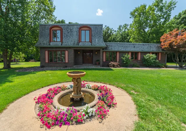 Photo 2 of Single family home for sale at 212 Cheviot Dr, Bartlett, IL 60103 | MLS# 12726400 | Listing updated on 2026-09-15