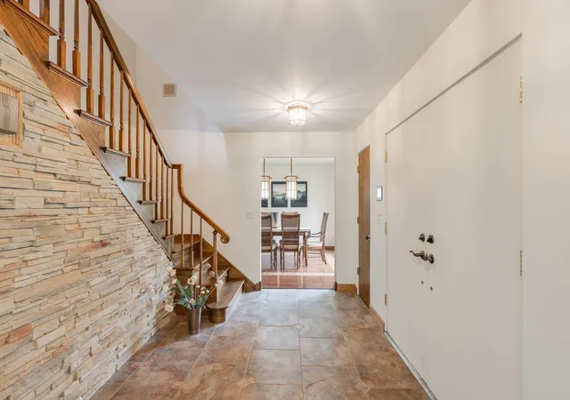 Photo 3 of Single family home for sale at 212 Cheviot Dr, Bartlett, IL 60103 | MLS# 12726400 | Listing updated on 2026-09-15
