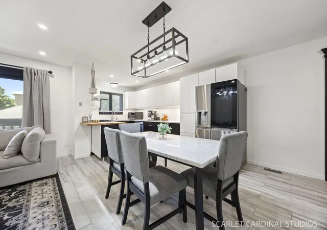 Photo 3 of Condo for sale at 528 Pershing Ave #E, Glen Ellyn, IL 60137 | MLS# 12726427 | Listing updated on 2026-09-19