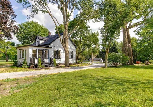 Photo 3 of Single family home for sale at 22291 W Long Grv Rd, Deer Park, IL 60010 | MLS# 12726428 | Listing updated on 2026-09-05