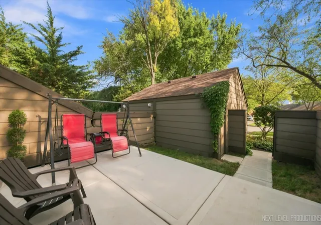 Photo 3 of Townhouse for sale at 175 N Glengarry Dr #C, Geneva, IL 60134 | MLS# 12726432 | Listing updated on 2026-09-08