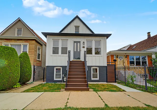 Photo 1 of Single family home for sale at 4852 W Melrose St, Chicago, IL 60641 | MLS# 12726489 | Listing updated on 2026-09-25
