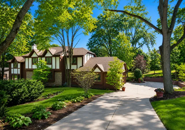 1st image of 1211 S Grove Ave, Barrington, IL 60010 | MLS# 12726494