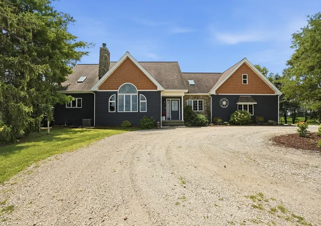 2nd image of 1737 E 1700 North Rd, Watseka, IL 60970 | MLS# 12726501
