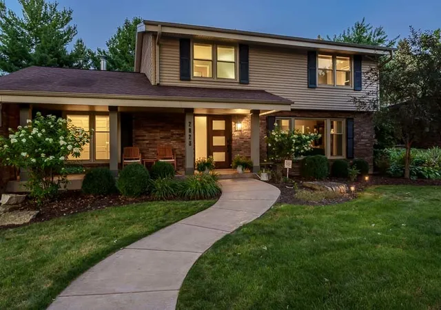 Photo 3 of Sale Pending at 2823 Woodhill Dr, Rockford, IL 61114 | MLS# 12726511 | Listing updated on 2026-08-12