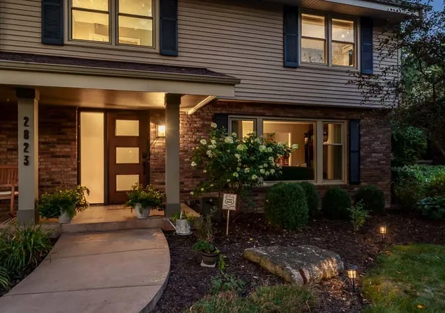 Photo 3 of Sale Pending at 2823 Woodhill Dr, Rockford, IL 61114 | MLS# 12726511 | Listing updated on 2026-08-12