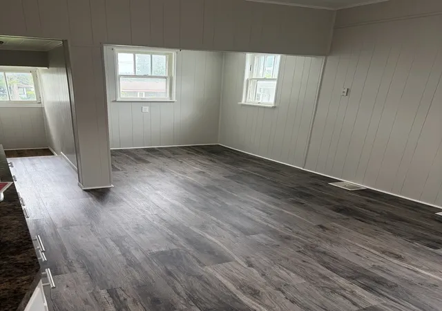 Photo 2 of Single family home for sale at 423 W Minnesota St, Spring Valley, IL 61362 | MLS# 12726516 | Listing updated on 2026-09-14