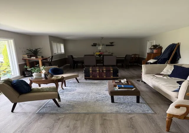 Photo 4 of Single family home for sale at 4 Yorkshire Dr, Lincolnshire, IL 60069 | MLS# 12726542 | Listing updated on 2026-10-02