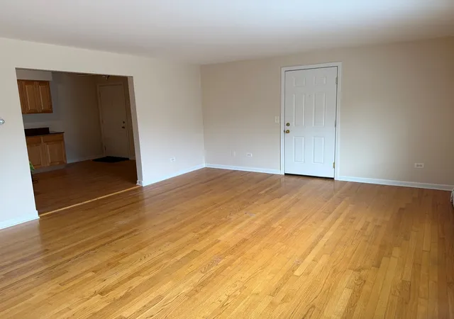 2nd image of 1211 Brown St, Des Plaines, IL 60016