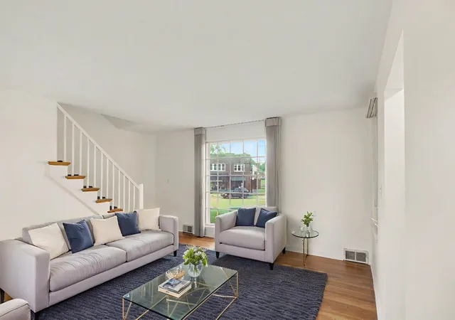 Photo 2 of Townhouse for sale at 706 Broadview Ave, Highland Park, IL 60035 | MLS# 12726593 | Listing updated on 2026-08-15
