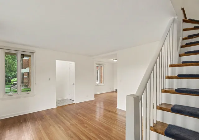 Photo 4 of Townhouse for sale at 706 Broadview Ave, Highland Park, IL 60035 | MLS# 12726593 | Listing updated on 2026-08-15