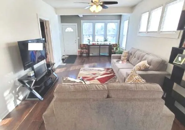 Listing Photo 4 - Condo for sale in building located at 1026 Victoria Ave, North Chicago, IL 60064