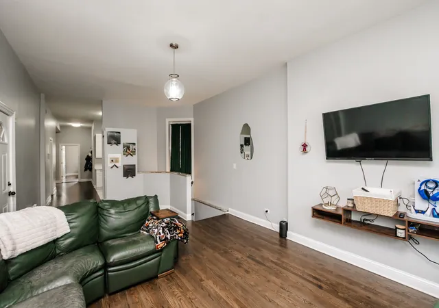 Photo 4 of Condo for sale at 735 E 50th Street #2, Chicago, IL 60615 | MLS# 12726659 | Listing updated on 2026-08-13