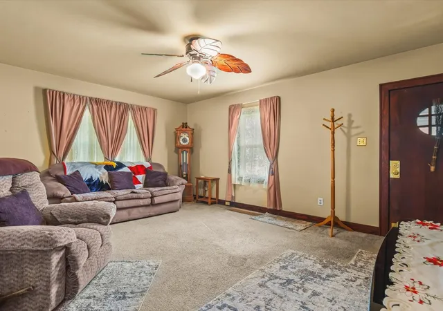 Photo 4 of Single family home for sale at 300 E 4th Street, Rock Falls, IL 61071 | MLS# 12726674 | Listing updated on 2026-10-20
