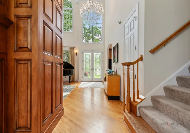 Photo 5 of Single family home for sale at 1925 Turtle Bay Rd, Vernon Hills, IL 60061 | MLS# 12726686 | Listing updated on 2026-09-06