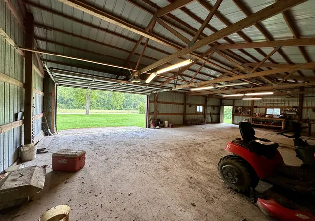 Photo 4 of Single family home for sale at 895 Thenius Rd, Sparland, IL 61565 | MLS# 12726702 | Listing updated on 2026-09-24