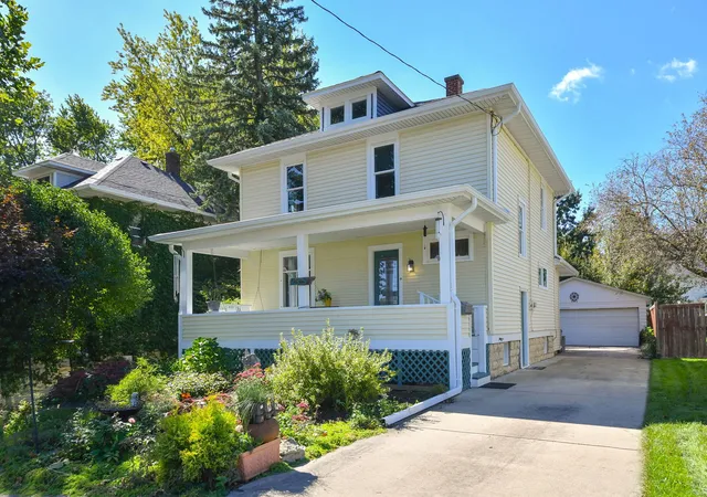 Photo 1 of Single family home for sale at 23 S Mallory Ave, Batavia, IL 60510 | MLS# 12726723 | Listing updated on 2026-10-08